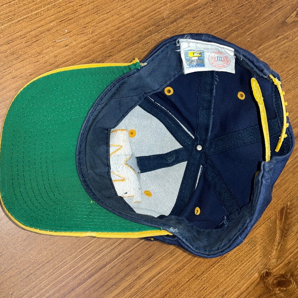 University of Michigan UofM Wolverines, Big M, OS - Picture 11 of 15